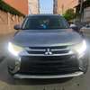 Mitsubishi Outlander  2016 thumb 8