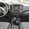 Mitsubishi l200 2018 thumb 9