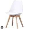 Chaise scandinave thumb 0