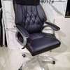 Chaise et fauteuil de bureau thumb 9