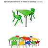 Table trapézoïdale avec 2 chaises en plastiques thumb 2