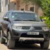 MITSUBISHI PAJERO 2015 thumb 0