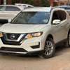 Nissan rogue thumb 2