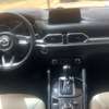 Mazda CX-5 SUV blanc spacieux et fiable thumb 5