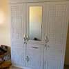Armoire et coiffeuse thumb 7