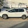 Peugeot 2008 2017 thumb 2