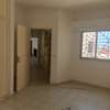 Villa R+1 de 4 chambres salon à NGOR thumb 9