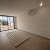 Appartement f4 neuf à louer au point e thumb 11