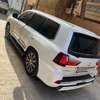 Toyota Lexus V8 2015 thumb 2