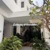 Villa R+2 avec jardin à louer aux almadies thumb 3