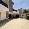 Grande Villa moderne de 600M ² à louer aux Almadies thumb 14