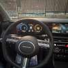 Voiture familiale 5 places intérieur noir spacieux thumb 5