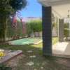 Villa avec jardin et piscine aux almadies thumb 5
