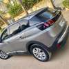 Peugeot 3008 2019 thumb 4