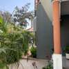 Villa en bordure de route a Ouest Foire thumb 4