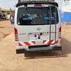 Toyota Hiace 12 places Argent avec galerie toit thumb 3