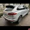 Porsche Cayenne 2017 platinum edition thumb 2