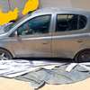 Toyota yaris thumb 1