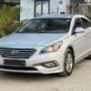 Hyundai sonata thumb 3