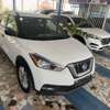 Nissan kicks 2019 thumb 3