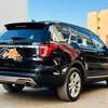 Location Ford Explorer thumb 8
