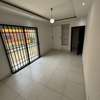 Appartement type F5 - 220m2 - Mermoz Pyrotechnique thumb 11