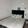 Grande Chambre Salle de Bain climatisee thumb 9