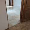 A louer un grand appartement thumb 9