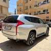 Mitsubishi pajero sport 2020 manuel 5 vitesses 7 p lass 44 thumb 11