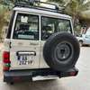 Toyota Land Cruiser HardTop 76 thumb 5