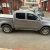 toyota hilux thumb 3