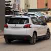 Peugeot 2008 thumb 8