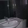 Appartement deux chambres salon thumb 6