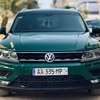 Volkswagen tiguan thumb 2