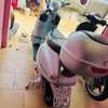 Vespa vintage bleu clair scooter fiable urbain thumb 1