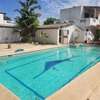 Villa à louer par mois thumb 9