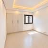 Duplex Premium à vendre en ville av Djily Mbaye vue sur mer thumb 2
