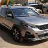Peugeot 5008 thumb 0
