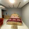 Chambre sdb avec spot lumineux meublee thumb 0