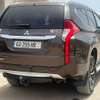 Mitsubishi pajero Diesel Full option thumb 5