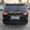 KIA CARNIVAL à louer avec. Chauffeur thumb 4