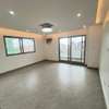 Appartement F4 à louer à Dakar Plateau thumb 6
