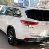 Toyota Highlander limited 7 places thumb 6