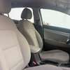 Hyundai Elantra thumb 4