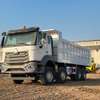 Camion benne Howo 8X4 thumb 0