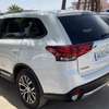 Mitsubishi Outlander sport thumb 2