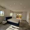 A LOUER SUR MBALING Maison moderne thumb 9