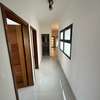 À loué appartement neuf luxe  HANN MARISTE T4 thumb 3