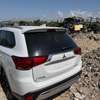 MITSUBISHI Outlander SUV 2019 thumb 4
