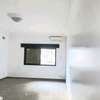Appartement spacieux lumineux avec grilles de sécurité thumb 2